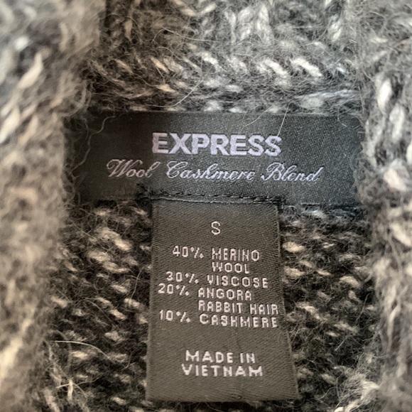 Express Cashmere Wool blend cable knit sweater - Picture 4 of 5